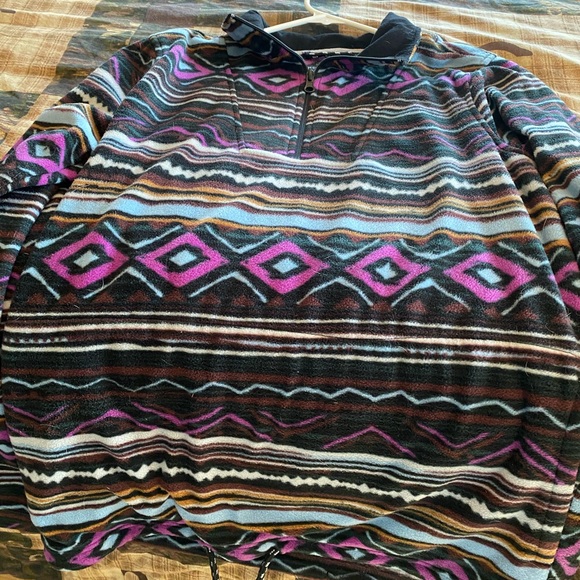 Aztec pullover - Picture 2 of 3